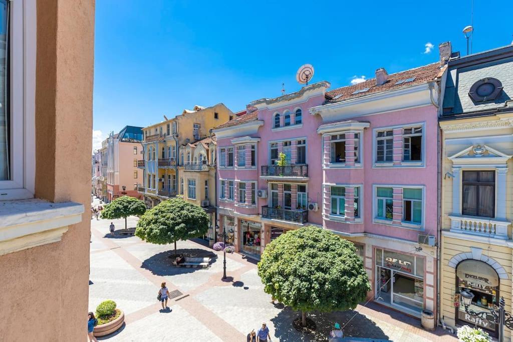 House Of History , Rooms In The Main Street Plovdiv Exterior photo