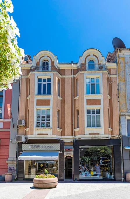 House Of History , Rooms In The Main Street Plovdiv Exterior photo